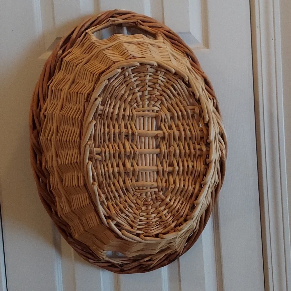 FRENCH LAUNDRY WOVEN WICKER BASKET - 24